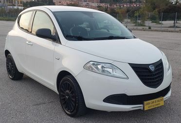 LANCIA YPSILON 1.2 - UNICO PROP - POCHI CHILOMETRI