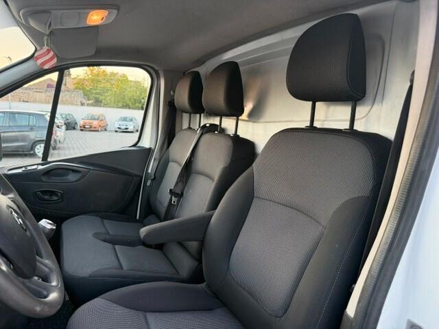 Renault Trafic 2.0 dCi 120 cv P.c T.n Ice 2021