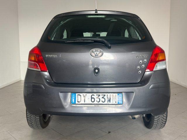 TOYOTA Yaris 1.0 3 porte Luxury pack