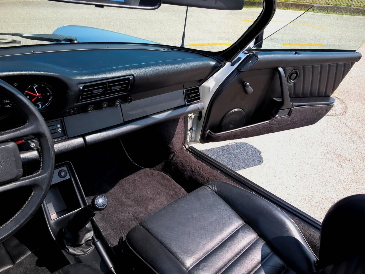 Porsche 911 3.2 Speedster Turbo Look