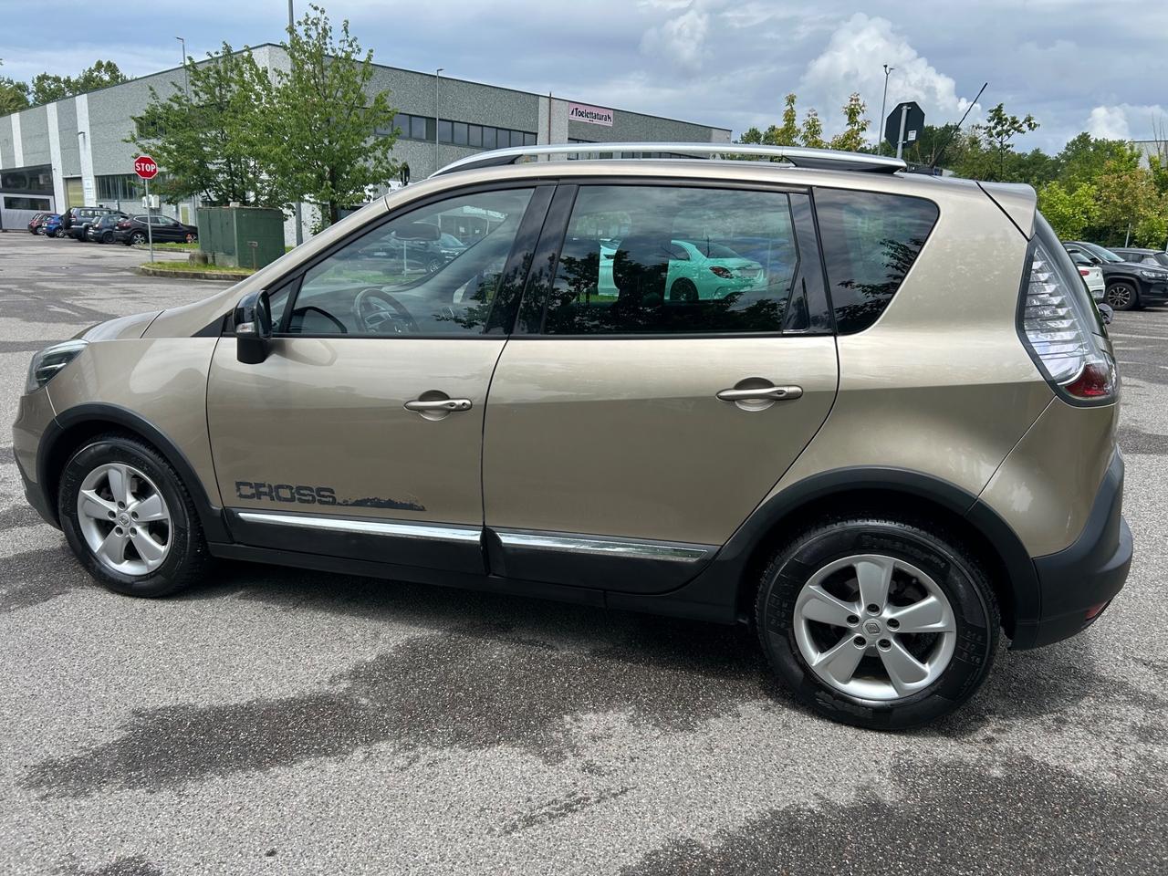 Renault Scenic Scénic XMod Cross 1.5 dCi 110CV Energy*Neo patentati