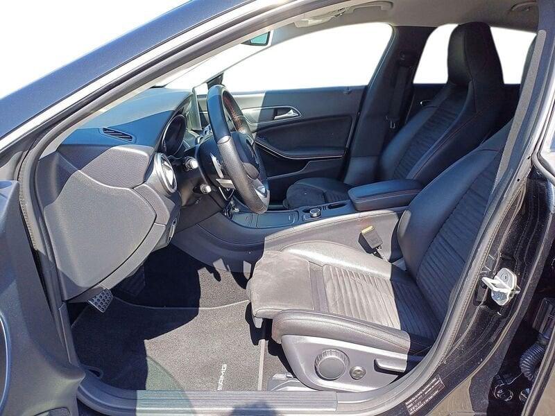 Mercedes-Benz CLA Shooting Brake 200 d Premium 4matic auto FL
