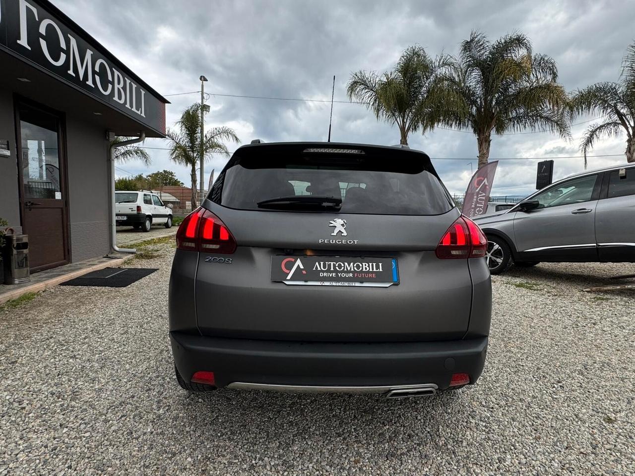 Peugeot 2008 BlueHDi 120 S&S Black Matt