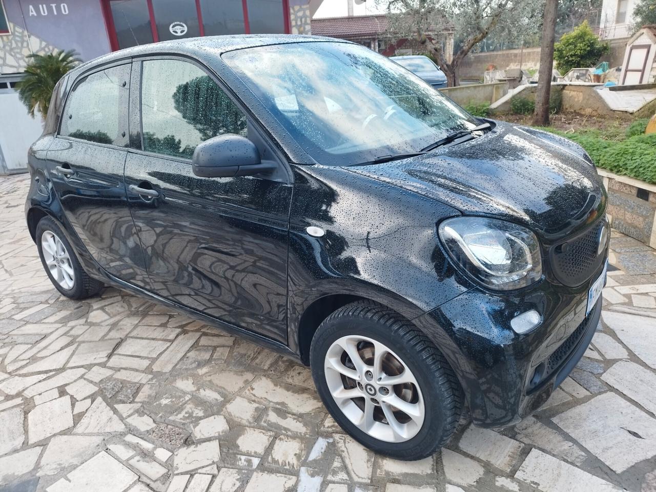 Smart ForFour 70 1.0 Youngster