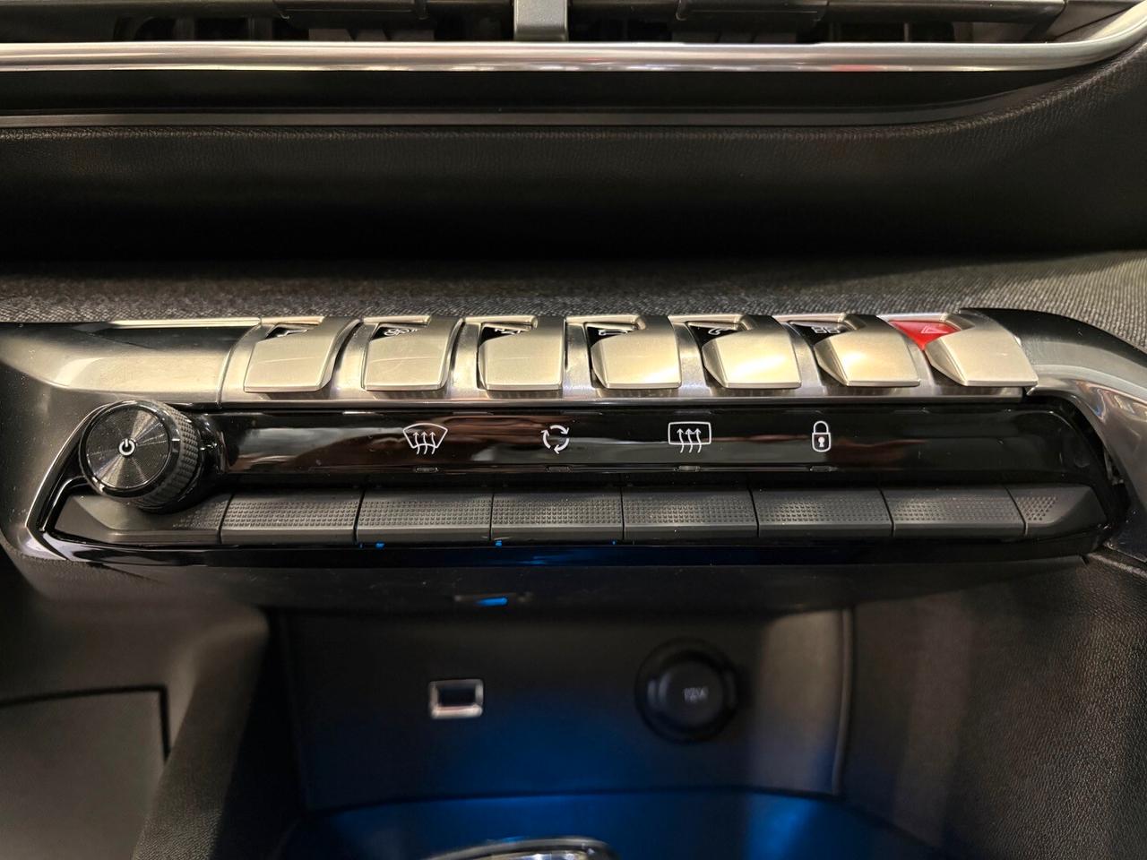 Peugeot 3008 BlueHDi 120 EAT6 Allure 12.2016