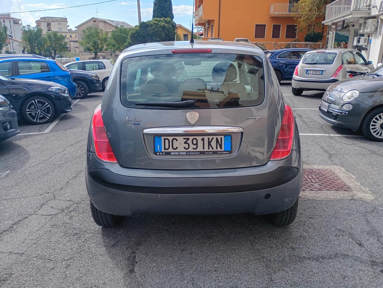 Lancia Ypsilon 1.3 MJT 75 CV Argento