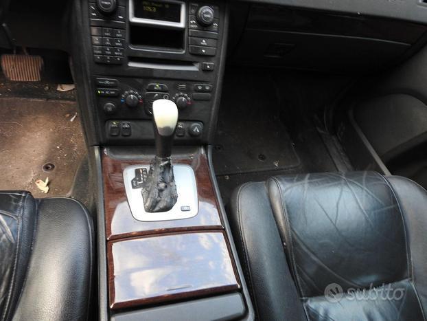 VOLVO - XC90 - 2.4 D5 aut. AWD Opt.
