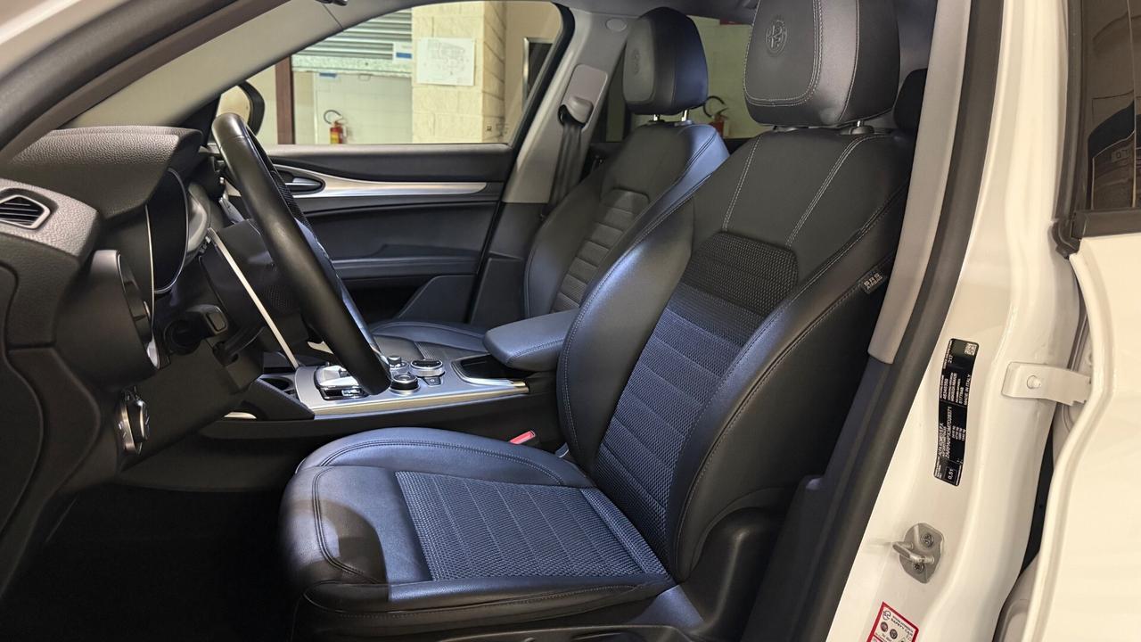 Alfa Romeo Stelvio 2.2 TD 190 CV Q4 Sprint 10/2021