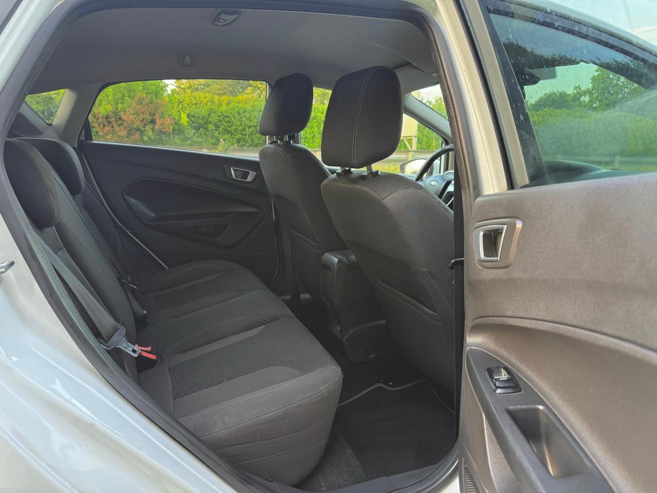 Ford Fiesta 1.5 TDCi 75CV 5 porte Titanium