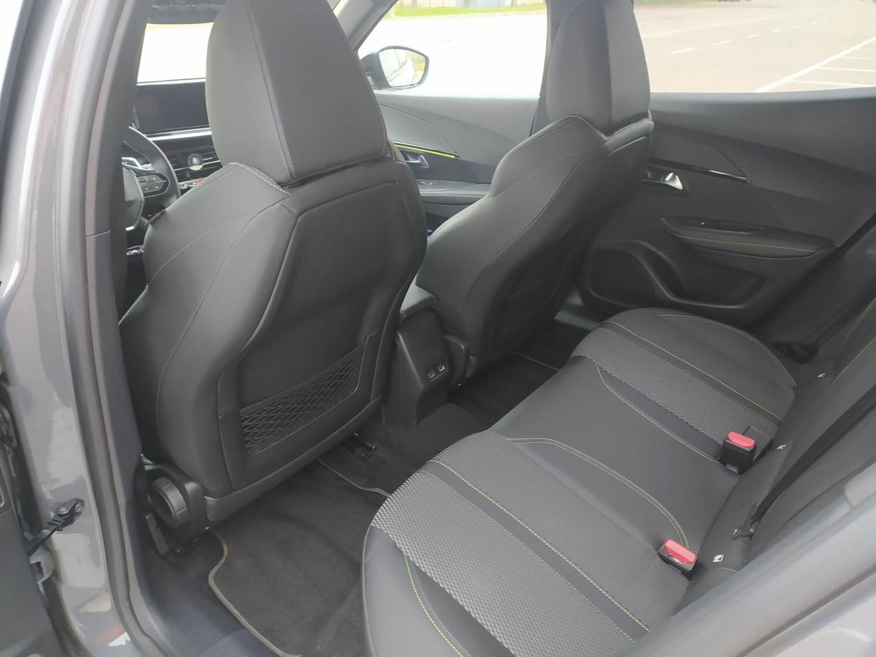 Peugeot 2008 GT 1.5 Blue HDI 130 #7917