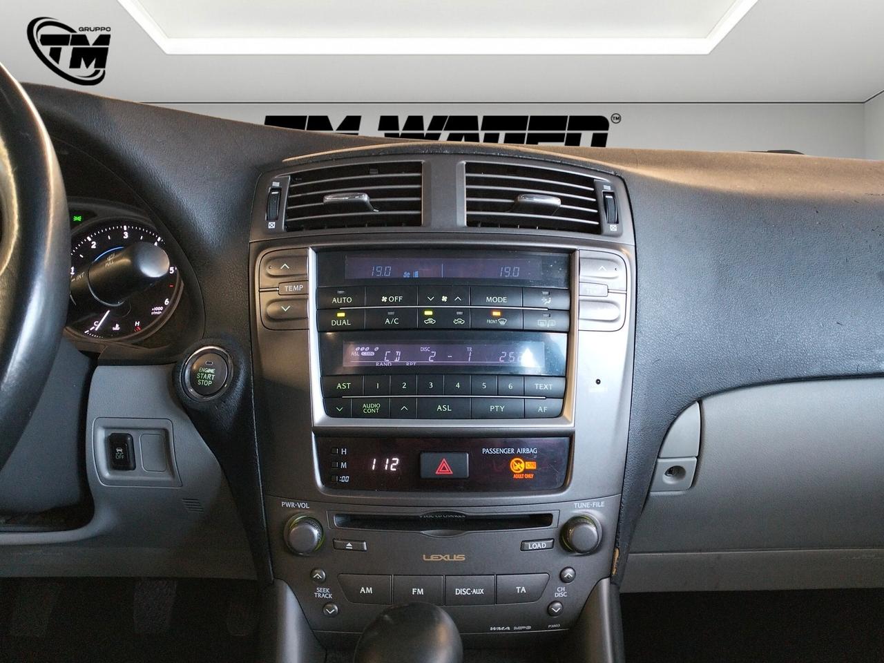 Lexus IS 220d MC Luxury