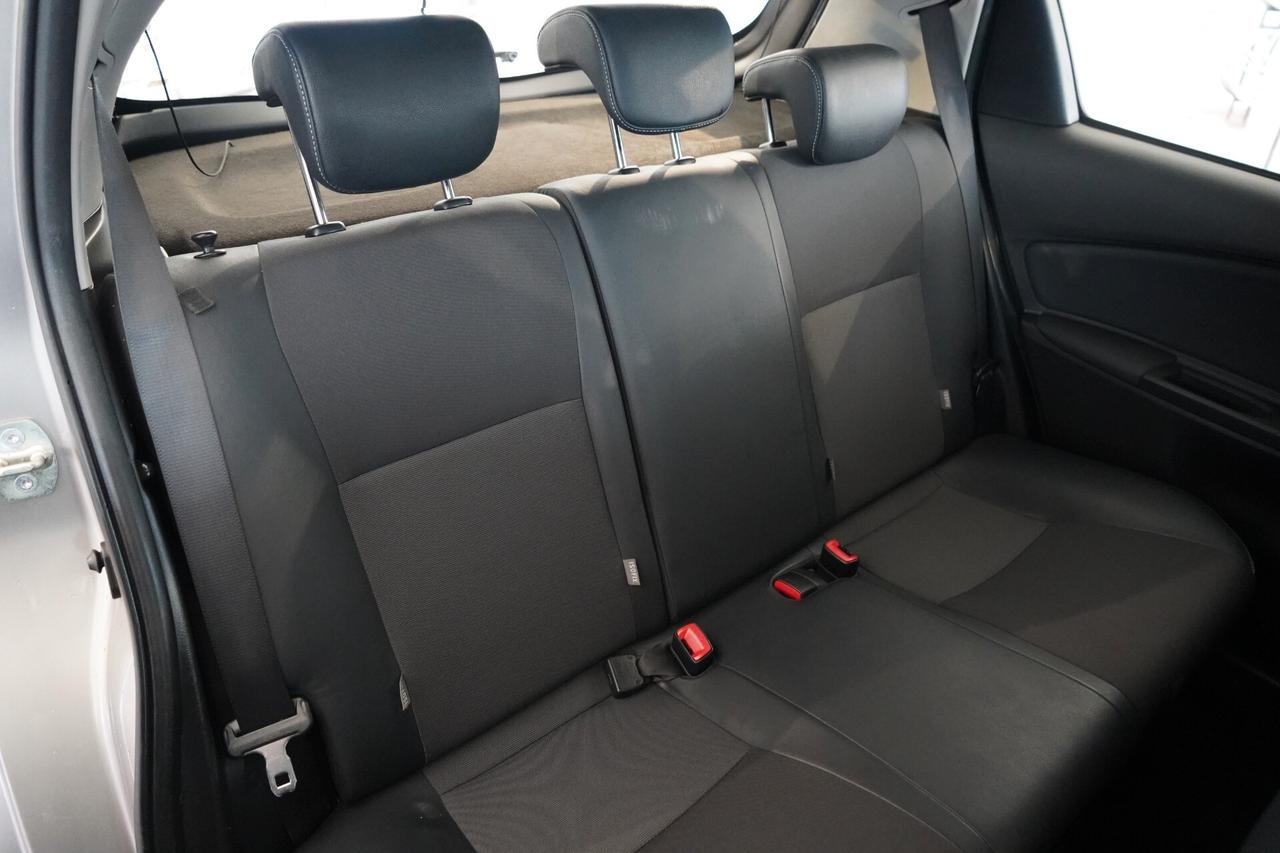 Toyota Yaris 1.0 5 porte Lounge 70 CV