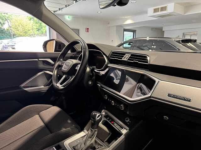 Audi Q3 35 TDI quattro S tronic S line edition