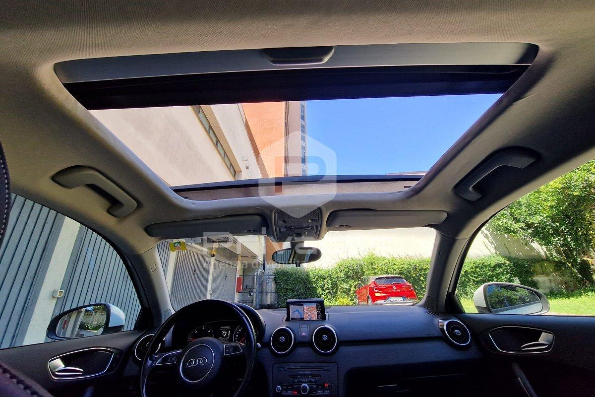 AUDI A1 1.6 TDI 105 CV Ambition