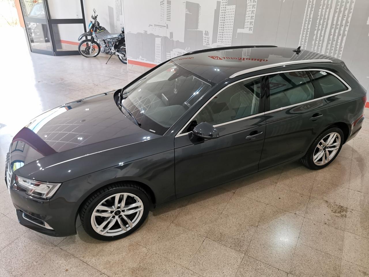 Audi A4 40 TFSI S tronic Business Sport