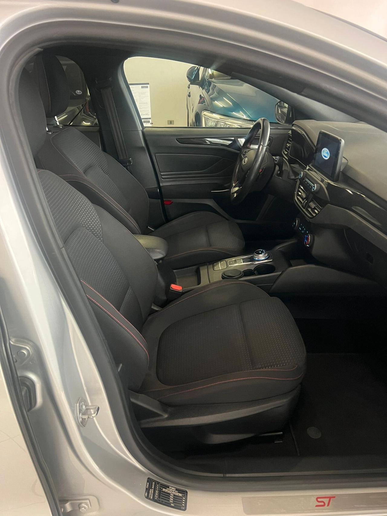 Ford Focus 1.5 TDCi 120 CV Start&Stop SW ST Line