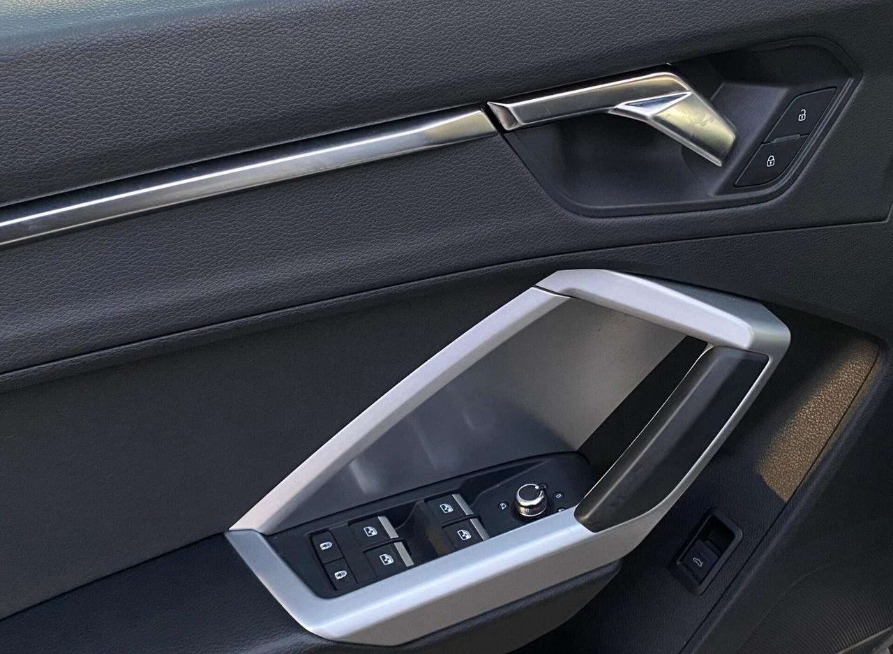 Audi Q3 Business 2.0 TDI 190CV s-tronic quattro 40