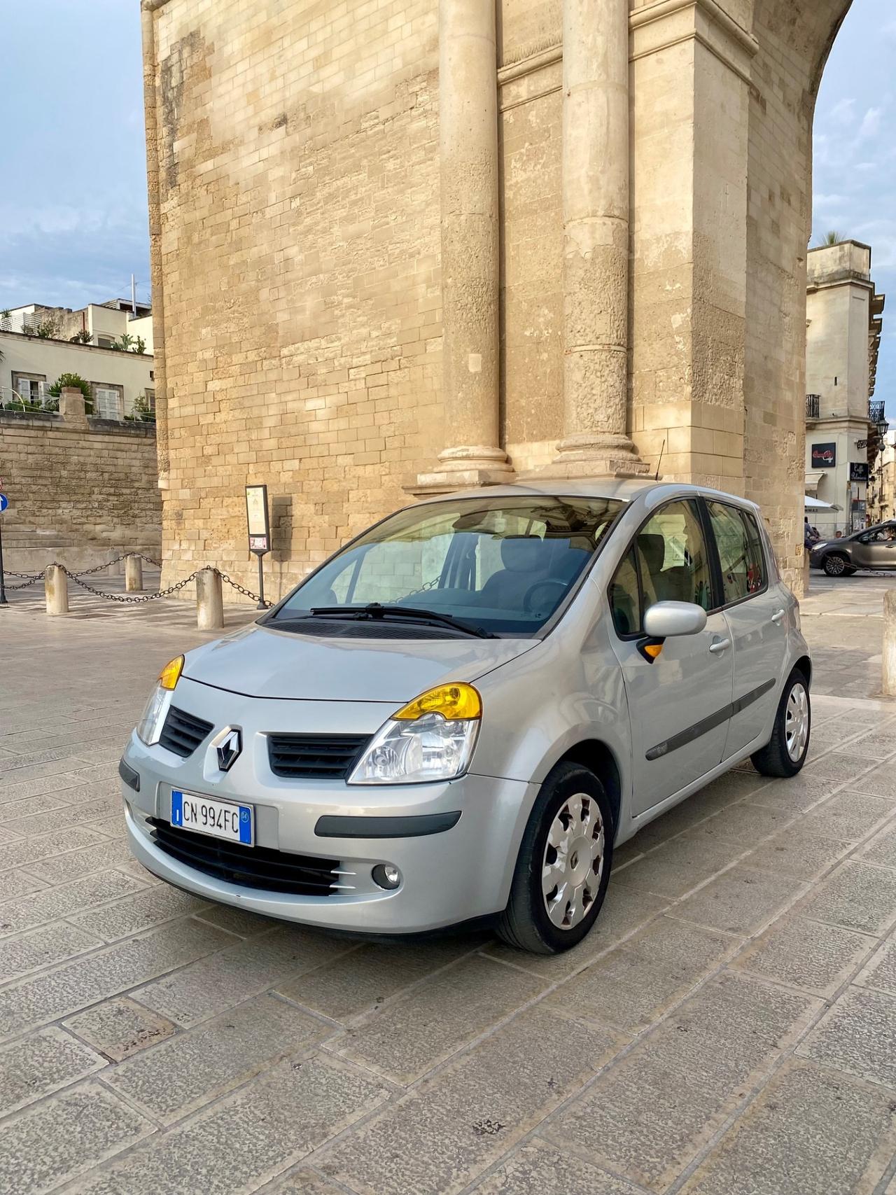 Renault Modus 1.5 dCi 82CV GANCIO TRAINO