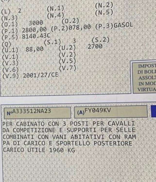 Iveco Daily 50 C11 trasporto per 3 cavalli patente B