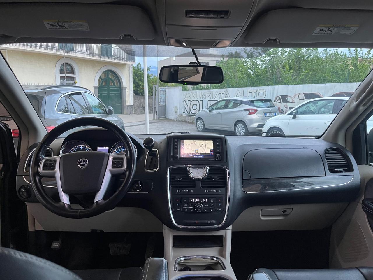 Lancia Voyager 2.8 7 POSTI Gold 163 CV