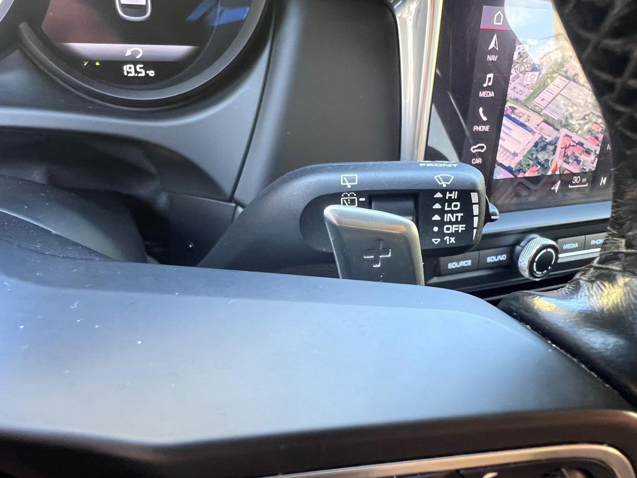 Porsche Macan 2.0 #10291