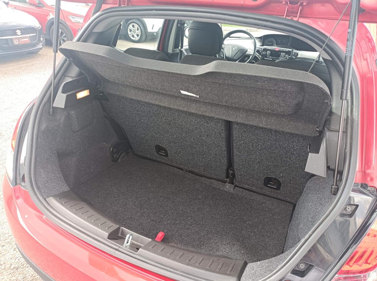 Lancia Ypsilon 1.2 69 CV 5 porte S&S Elefantino Blu