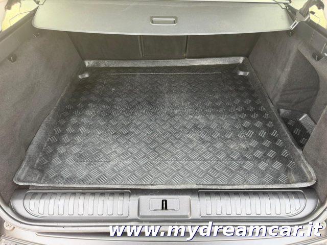 LAND ROVER Range Rover Sport 3.0 TDV6 HSE Dynamic