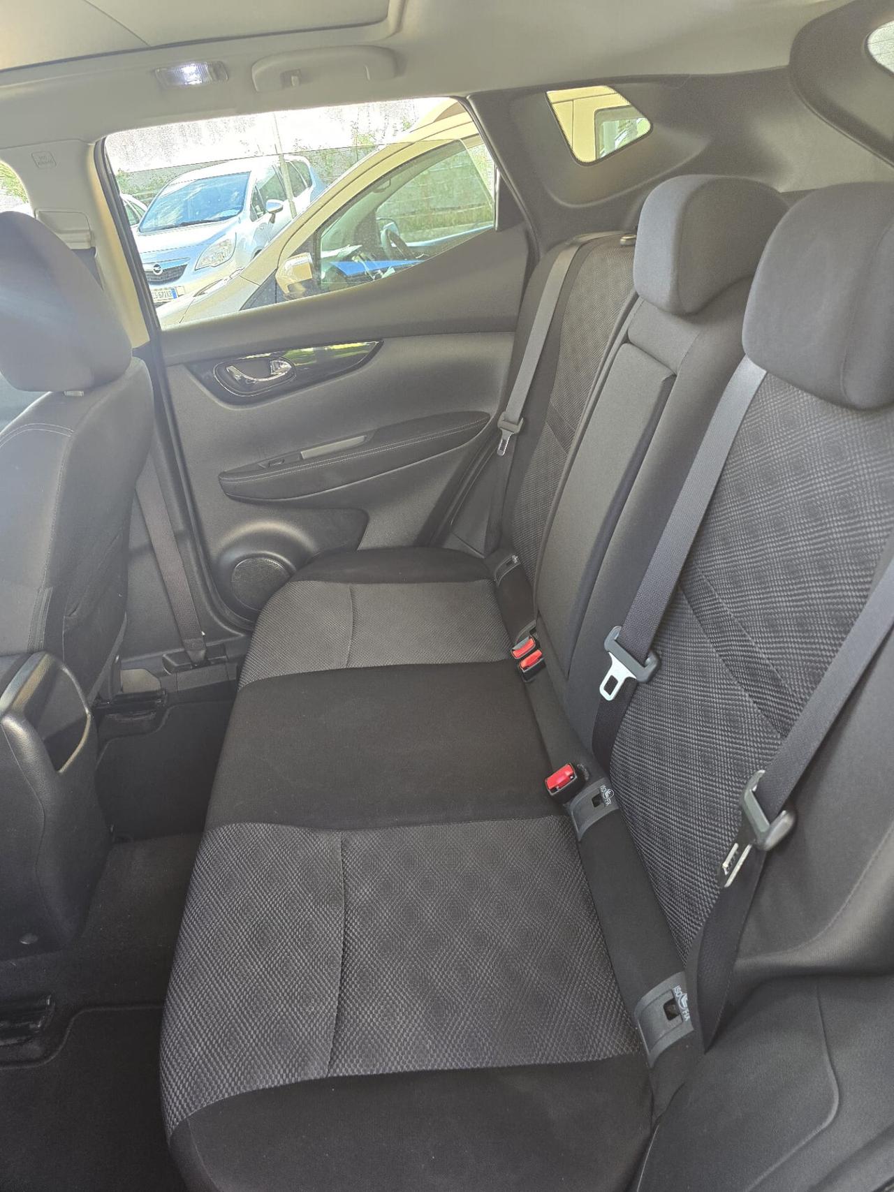 Nissan Qashqai 1.6 dCi 2WD N-Connecta