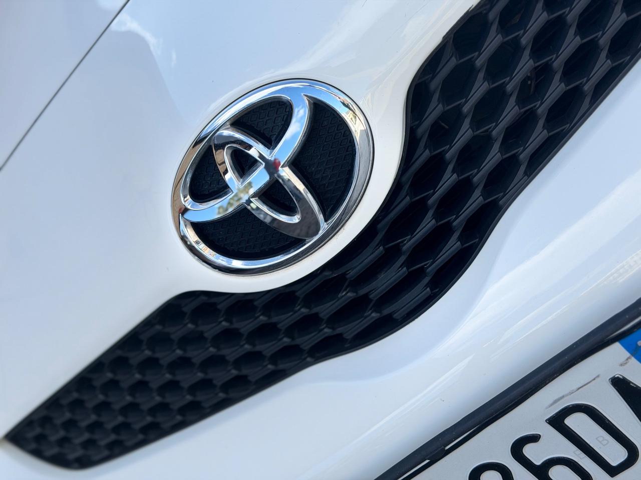 Toyota YARIS 1.0 BENZINA 2010 - SERVICE TOYOTA