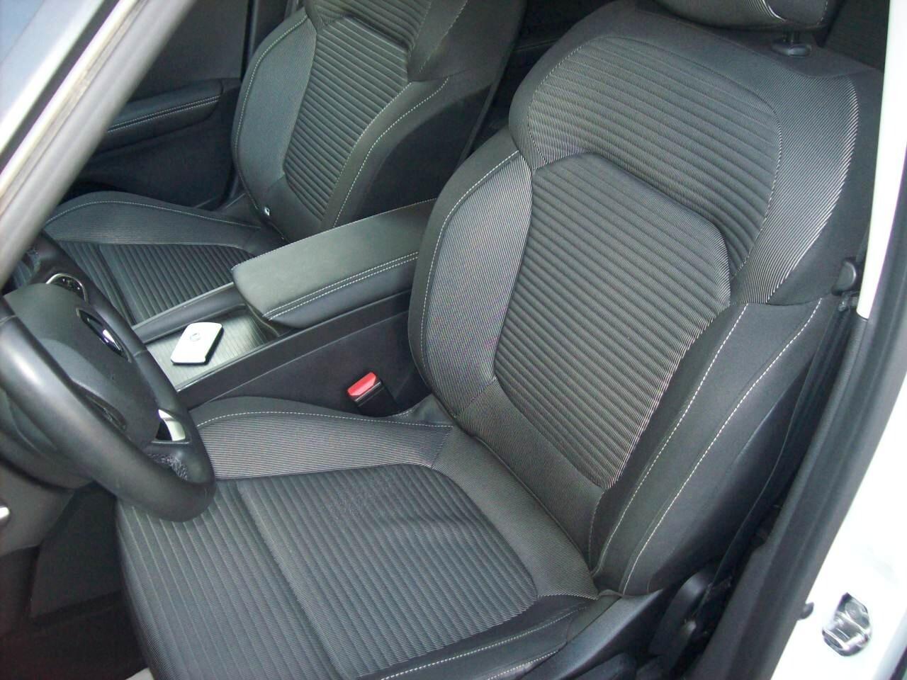 Renault Scenic 1.7 Blue dCi 120CV Sport Edition2