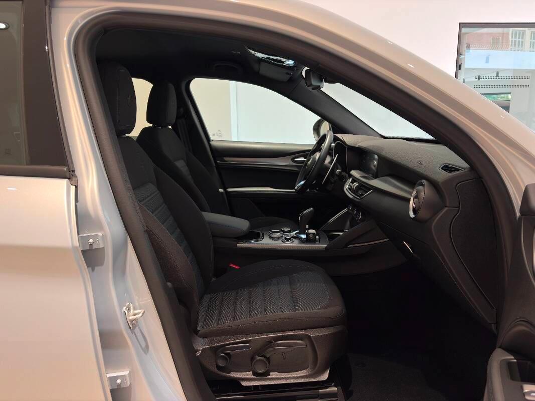 Alfa Romeo Stelvio 2.2 t Sprint Q4 210cv auto