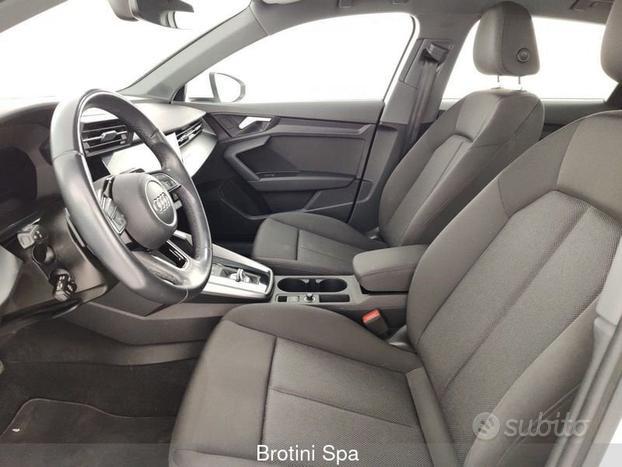 Audi A3 SPB 30 g-tron S tronic Business Advanced