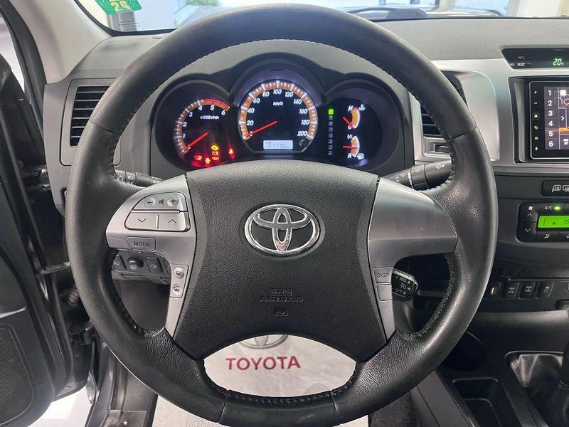 Toyota Hilux Hilux 3.0 D-4D aut.4WD 4p. DC Stylex