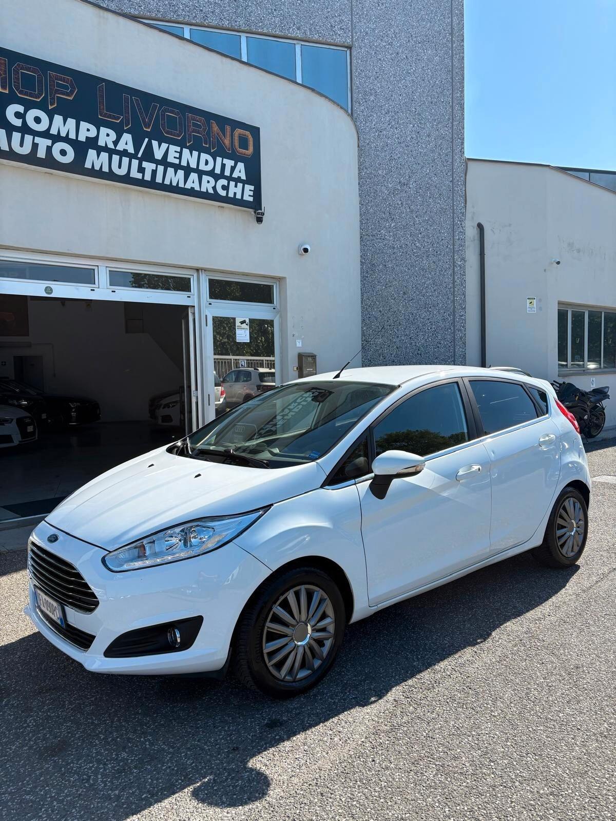Ford Fiesta 1.5 TDCi 75CV 5 porte Black & White Edition