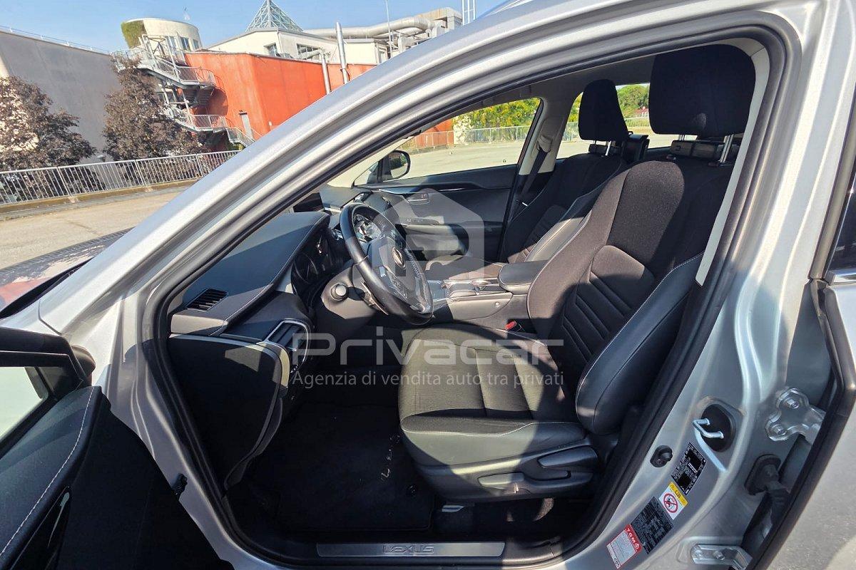 LEXUS NX Hybrid 4WD Business