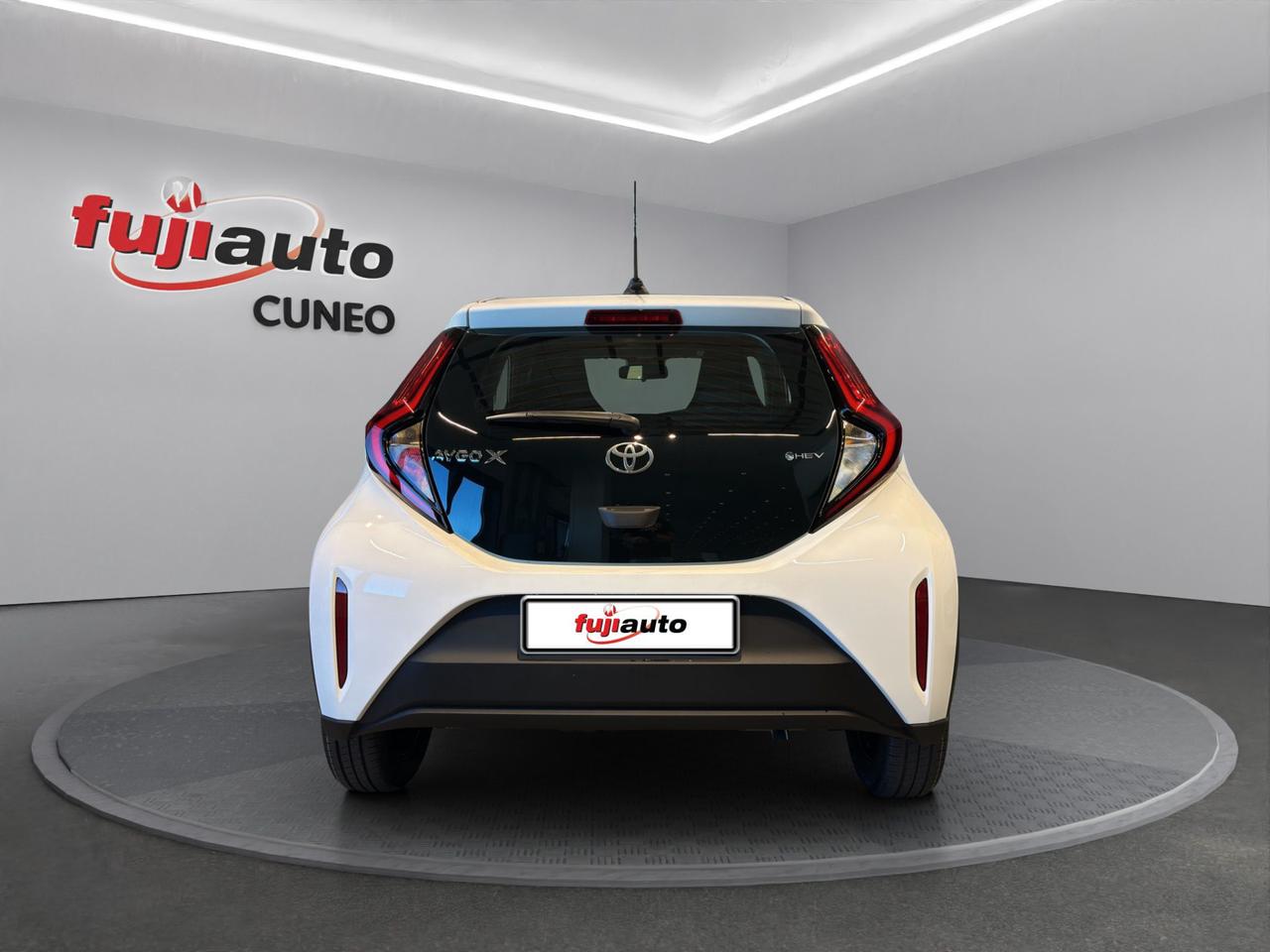 Toyota Aygo X 1.5 hybrid e-cvt
