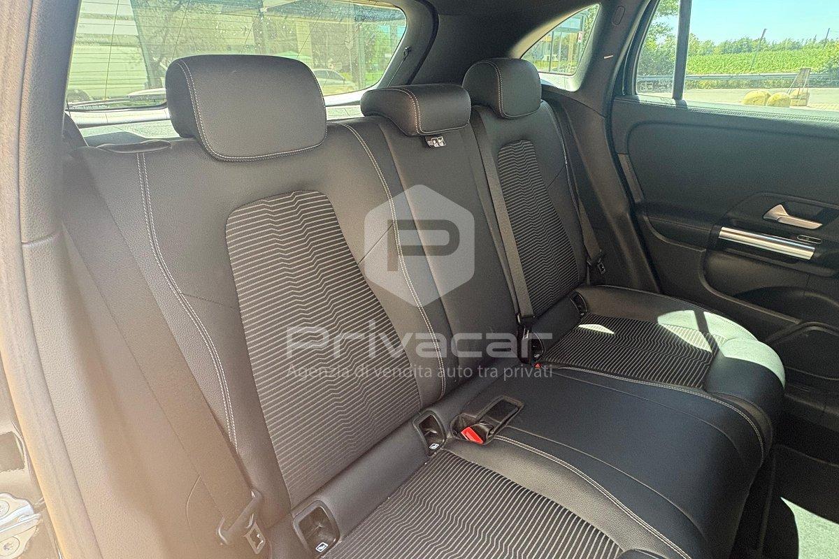 MERCEDES GLA 180 d Automatic Sport