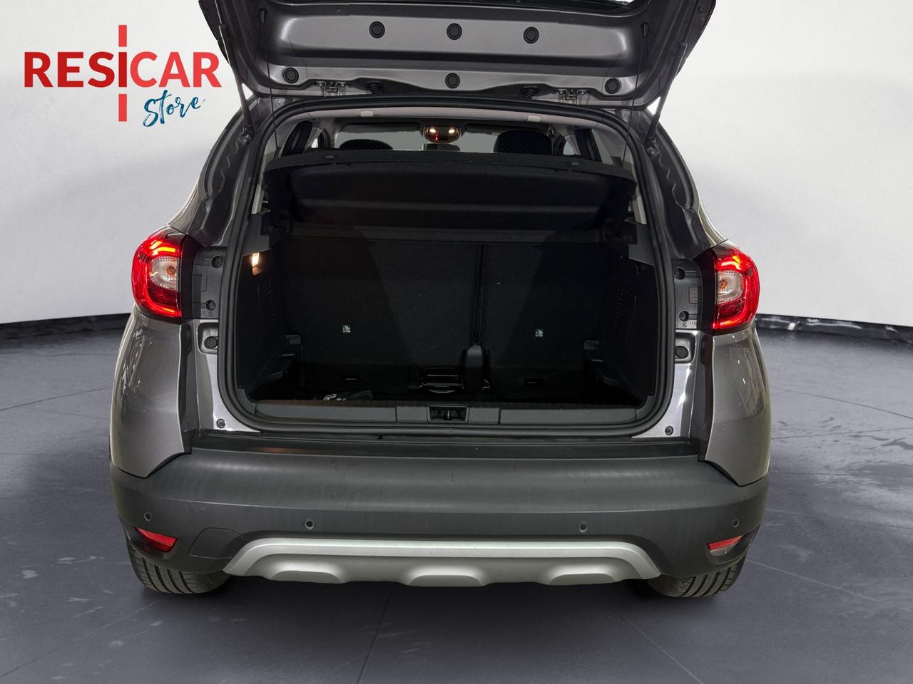 RENAULT Captur 0.9 tce Intens (energy r-link) 90cv E6 IDONEA NEOPATENTATO
