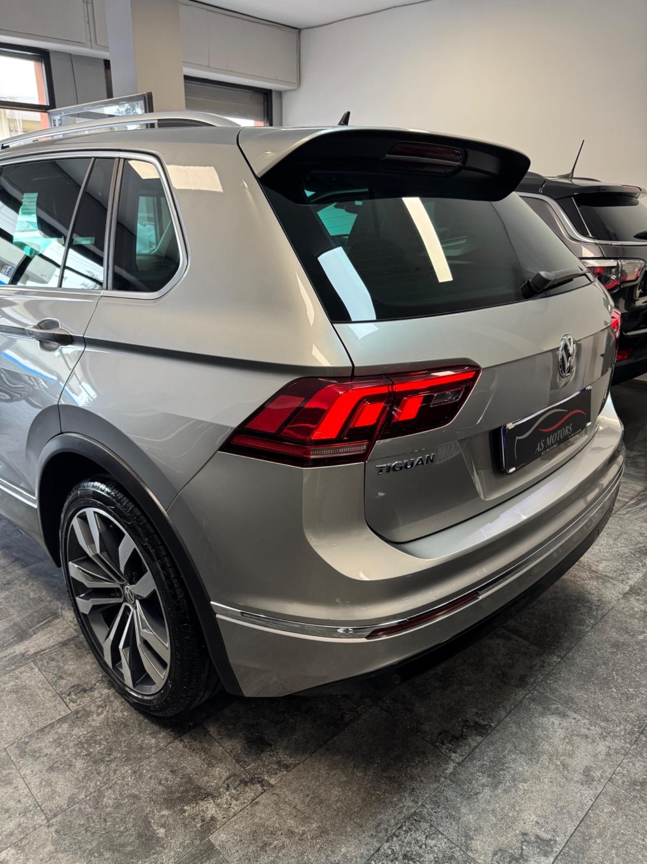VW Tiguan 2.0 TDI 150 CV R-LINE FINANZIABILE