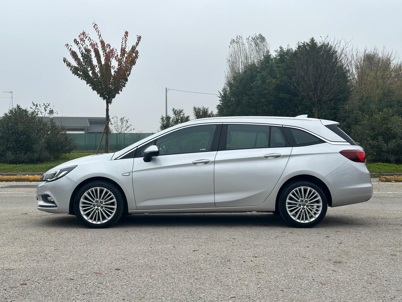 Opel Astra 1.6 CDTi 136CV Sports Tourer Innovation