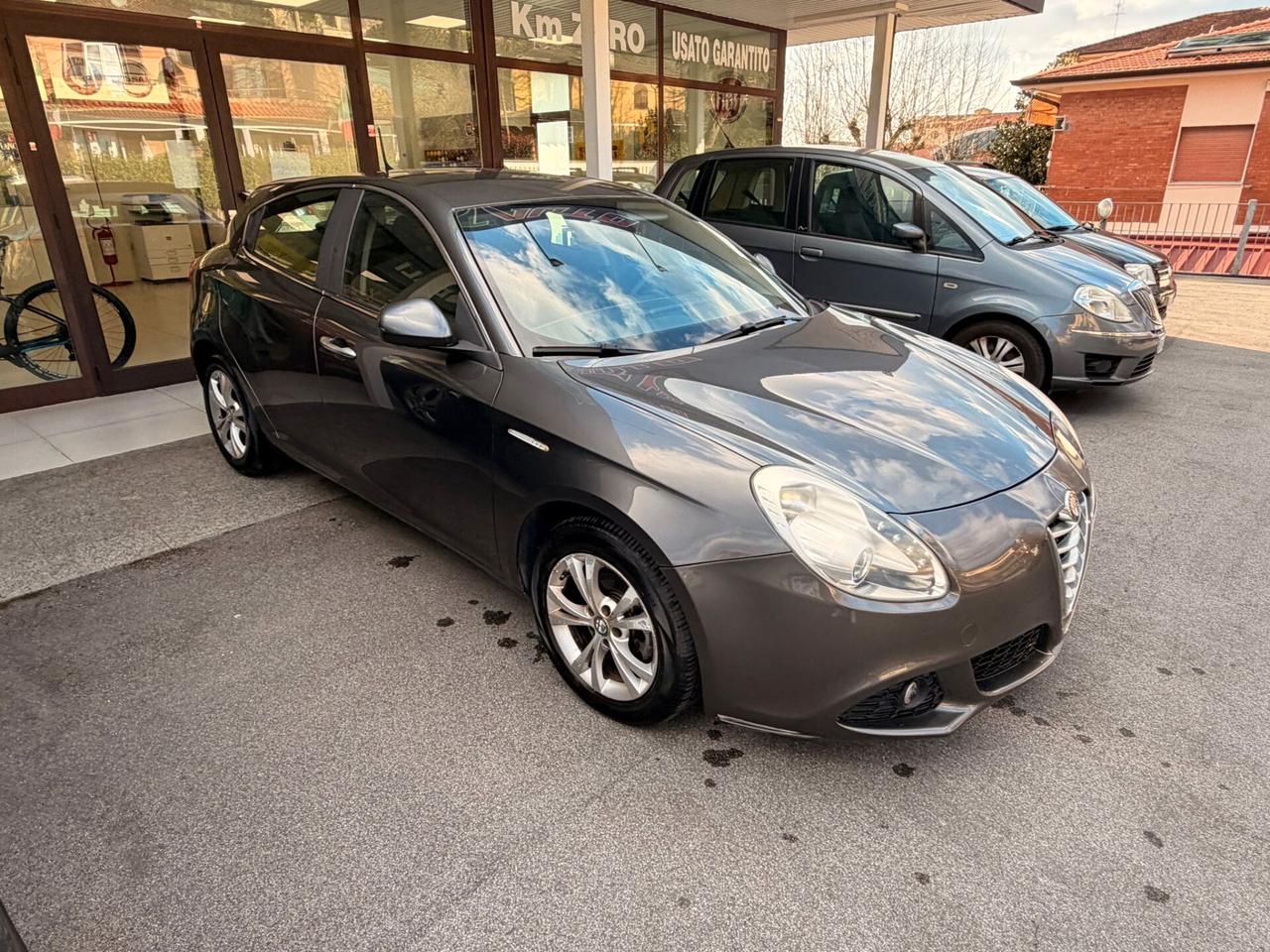 Alfa Romeo Giulietta 1.6 JTDm-2 105 CV Distinctive
