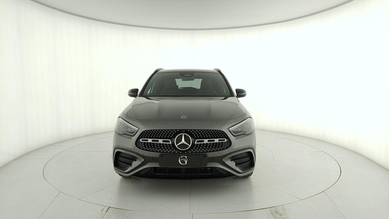 Mercedes-Benz GLA 180 Automatic
