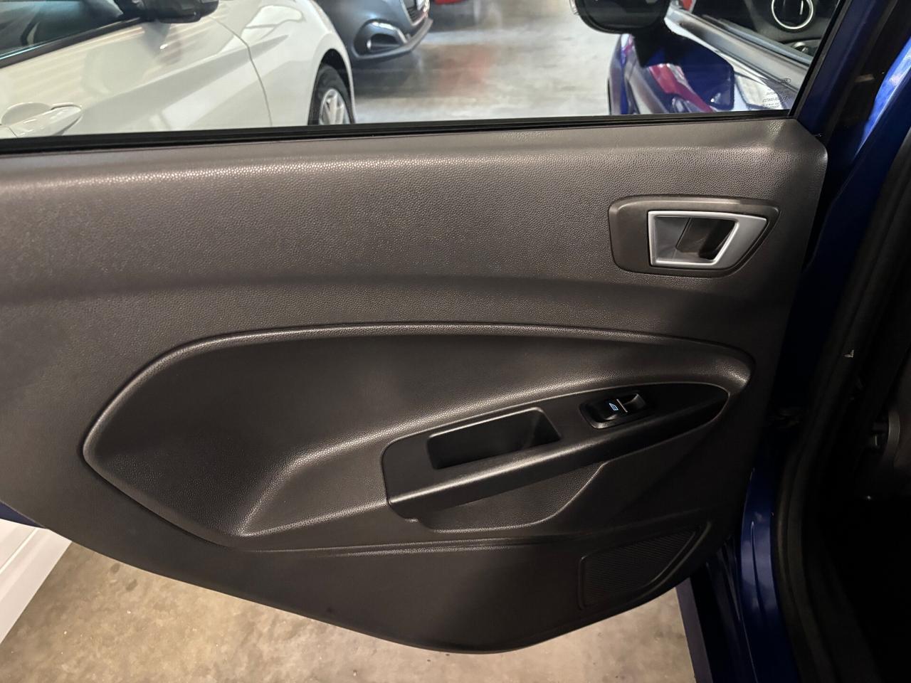 Ford Fiesta 1.0 BENZINA ST-Line