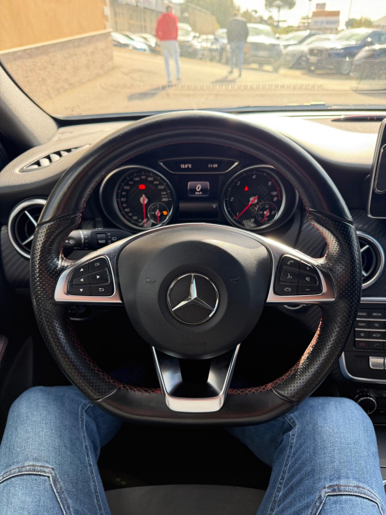 Mercedes-benz A 180 d Premium AMG 2017