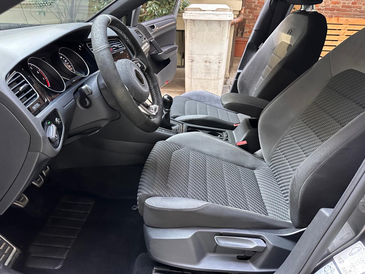 Volkswagen Golf 1.0 TSI *R-LINE*