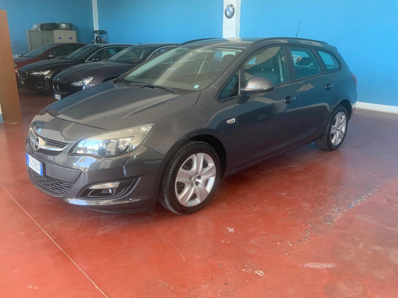 Opel Astra 1.4 Turbo 140CV Sports Tourer GPL Tech Elective