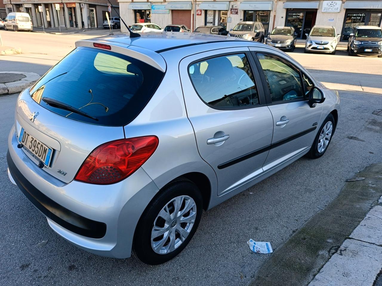 Peugeot 207 1.4 HDi 70CV 5p. ONE Line