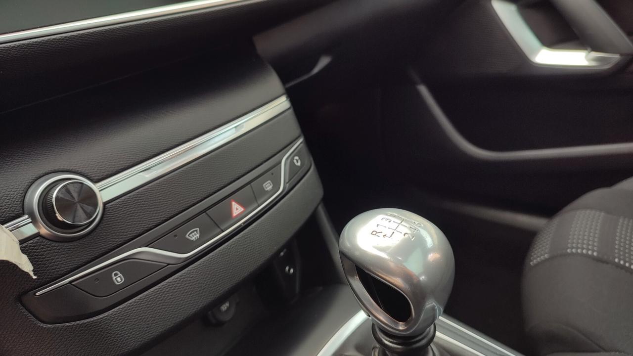 Peugeot 308 BERLINA TETTO PANORAMICO 1.6 HDI