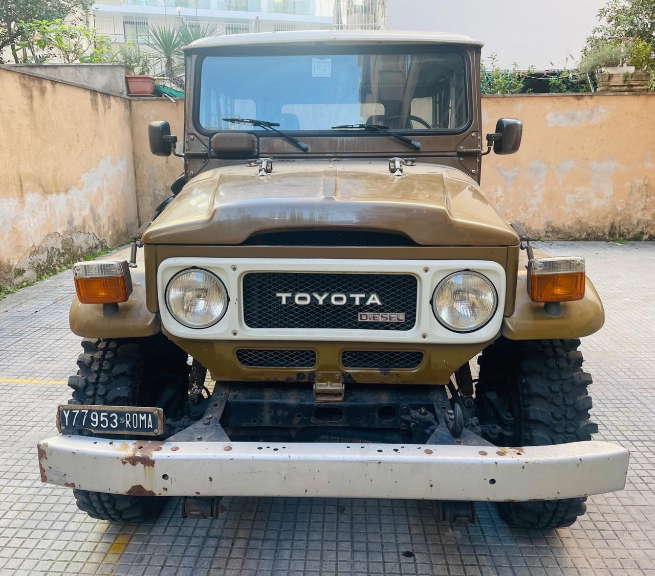 Toyota Land Cruiser BJ 42