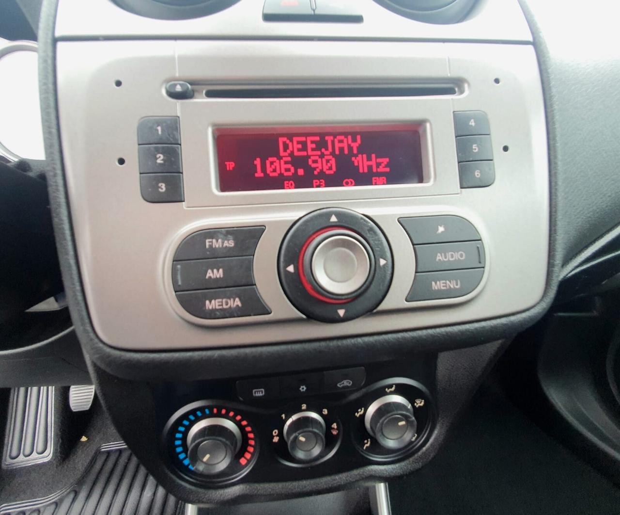 Alfa Romeo MiTo 1.4 78 CV 8V S&S Distinctive Sport Pack